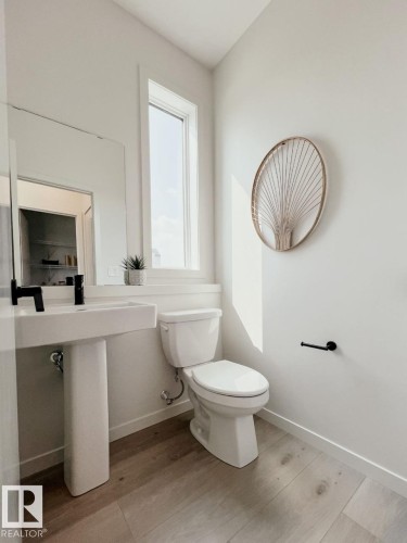 2626 Alces Way, Edmonton, AB - Indoor Photo Showing Bathroom