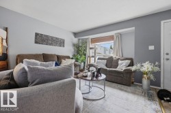 243 DICKINSFIELD Court  Edmonton, AB T5E 5V8