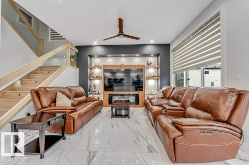 1760 18 Street, Edmonton, AB - Indoor Photo Showing Living Room