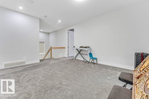 1760 18 Street, Edmonton, AB - Indoor