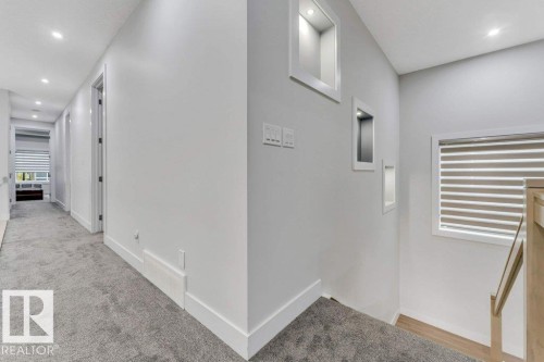 1760 18 Street, Edmonton, AB - Indoor Photo Showing Other Room