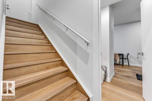 1760 18 Street, Edmonton, AB - Indoor Photo Showing Other Room