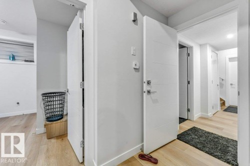 1760 18 Street, Edmonton, AB - Indoor Photo Showing Other Room