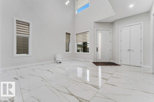 1760 18 Street, Edmonton, AB - Indoor Photo Showing Other Room