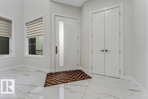 1760 18 Street, Edmonton, AB - Indoor Photo Showing Other Room