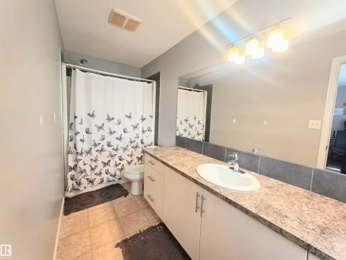 48 Dunlop Wynd, Leduc, AB - Indoor Photo Showing Bathroom