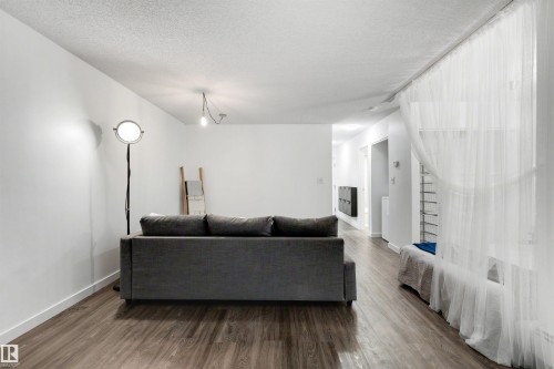 103 10138 116 Street, Edmonton, AB - Indoor