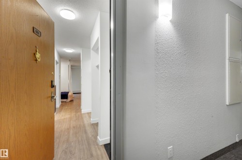 103 10138 116 Street, Edmonton, AB - Indoor Photo Showing Other Room