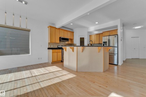 5528 209 Street, Edmonton, AB 