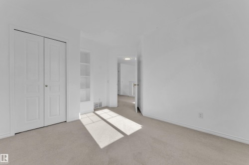 5528 209 Street, Edmonton, AB 