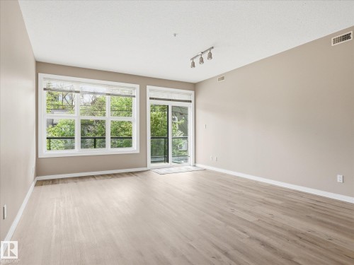 207 8619 111 Street, Edmonton, AB - Indoor Photo Showing Other Room