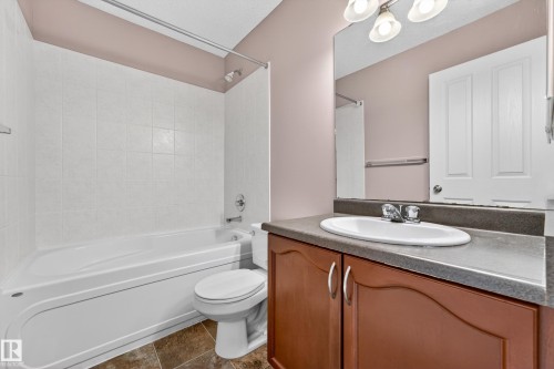 5917 South Terwillegar Boulevard, Edmonton, AB - Indoor Photo Showing Bathroom