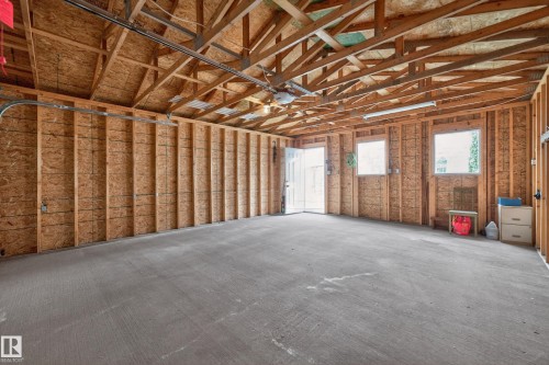 5917 South Terwillegar Boulevard, Edmonton, AB - Indoor