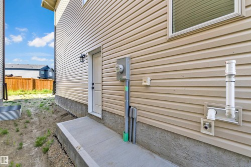 431 Roberts Crescent, Leduc, AB 