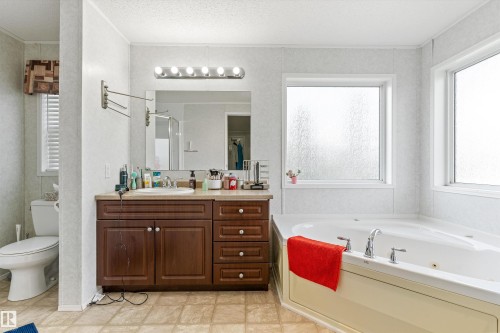 1966 Jubilee Place, Sherwood Park, AB 