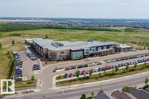 8 450 Mcconachie Way, Edmonton, AB 