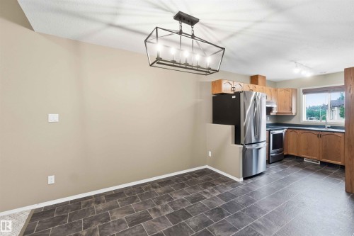 9 3811 85 Street, Edmonton, AB 