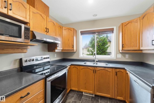 9 3811 85 Street, Edmonton, AB 