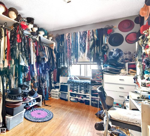 6402 106 Street, Edmonton, AB - Indoor With Storage