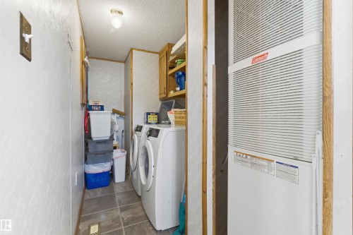 5 3400 48 Street, Stony Plain, AB - Indoor Photo Showing Laundry Room