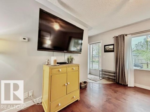 5611 51 Avenue, Camrose, AB - Indoor Photo Showing Other Room