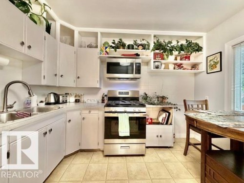 5611 51 Avenue, Camrose, AB - Indoor Photo Showing Kitchen With Double Sink