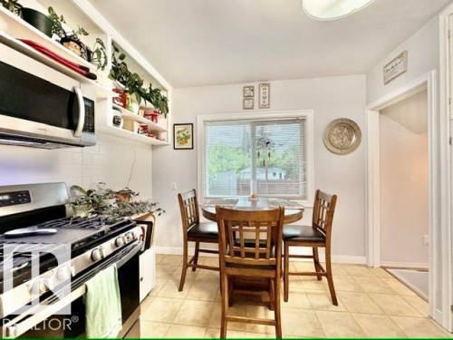 5611 51 Avenue, Camrose, AB - Indoor Photo Showing Dining Room