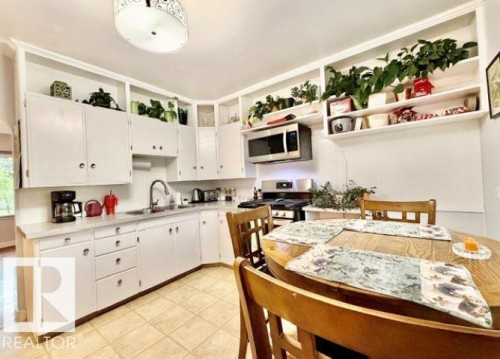 5611 51 Avenue, Camrose, AB - Indoor Photo Showing Kitchen