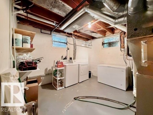 5611 51 Avenue, Camrose, AB - Indoor Photo Showing Laundry Room