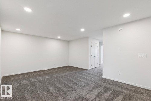 3019 5 Avenue, Edmonton, AB 