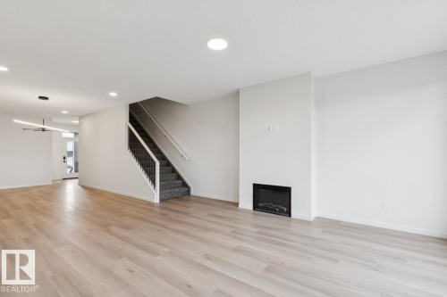 3019 5 Avenue, Edmonton, AB 