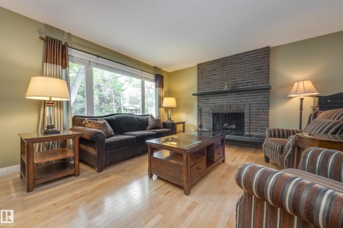 36 Fenwick Crescent, St. Albert, AB - Indoor Photo Showing Living Room With Fireplace