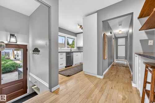 13619 109 Avenue, Edmonton, AB 