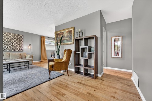 13619 109 Avenue, Edmonton, AB 