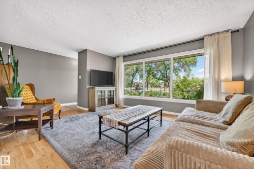13619 109 Avenue, Edmonton, AB 