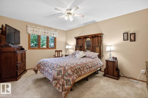 104 Waygood Road, Edmonton, AB 