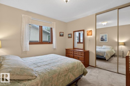 104 Waygood Road, Edmonton, AB 