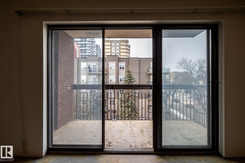 402 11027 87 Avenue, Edmonton, AB 