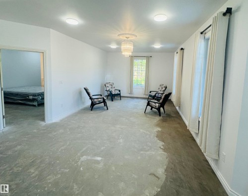 553 11207 Twp R 564, Rural St. Paul County, AB - Indoor Photo Showing Other Room