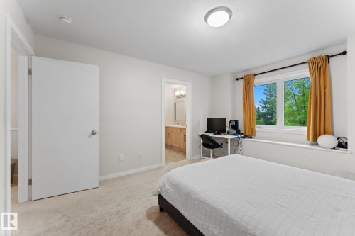 11840 122 Street, Edmonton, AB 