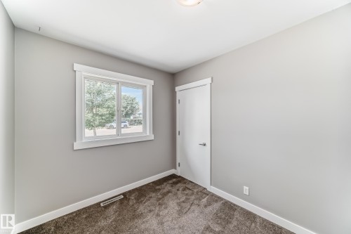 10521 163 Street, Edmonton, AB 