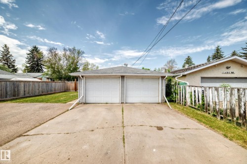 10521 163 Street, Edmonton, AB 