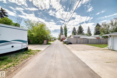 10521 163 Street, Edmonton, AB 