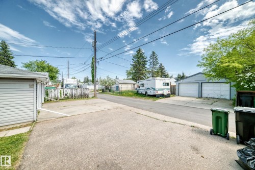 10521 163 Street, Edmonton, AB 