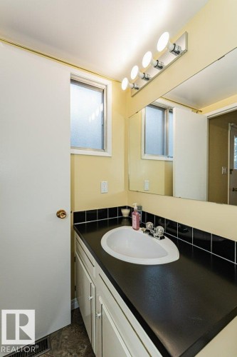 10543 35 Avenue, Edmonton, AB 