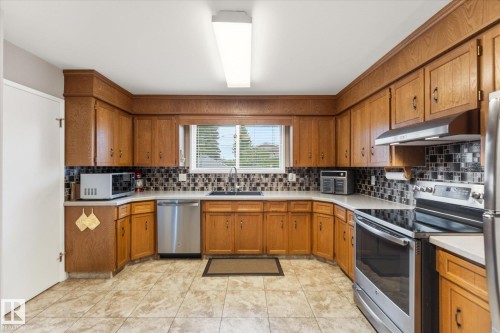 11331 25 Avenue, Edmonton, AB 