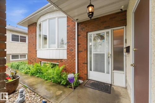 11331 25 Avenue, Edmonton, AB 