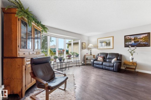 11331 25 Avenue, Edmonton, AB 