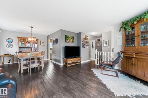 11331 25 Avenue, Edmonton, AB 
