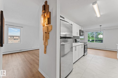 202 7815 159 Street, Edmonton, AB - Indoor Photo Showing Kitchen